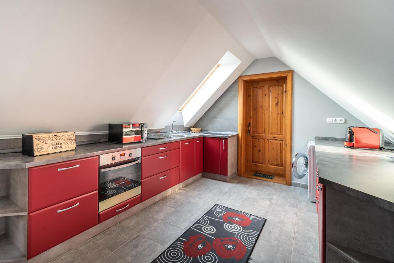 Buzavirag Apartman 케츨리 외부 사진