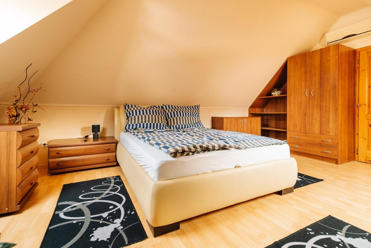 Buzavirag Apartman 케츨리 외부 사진
