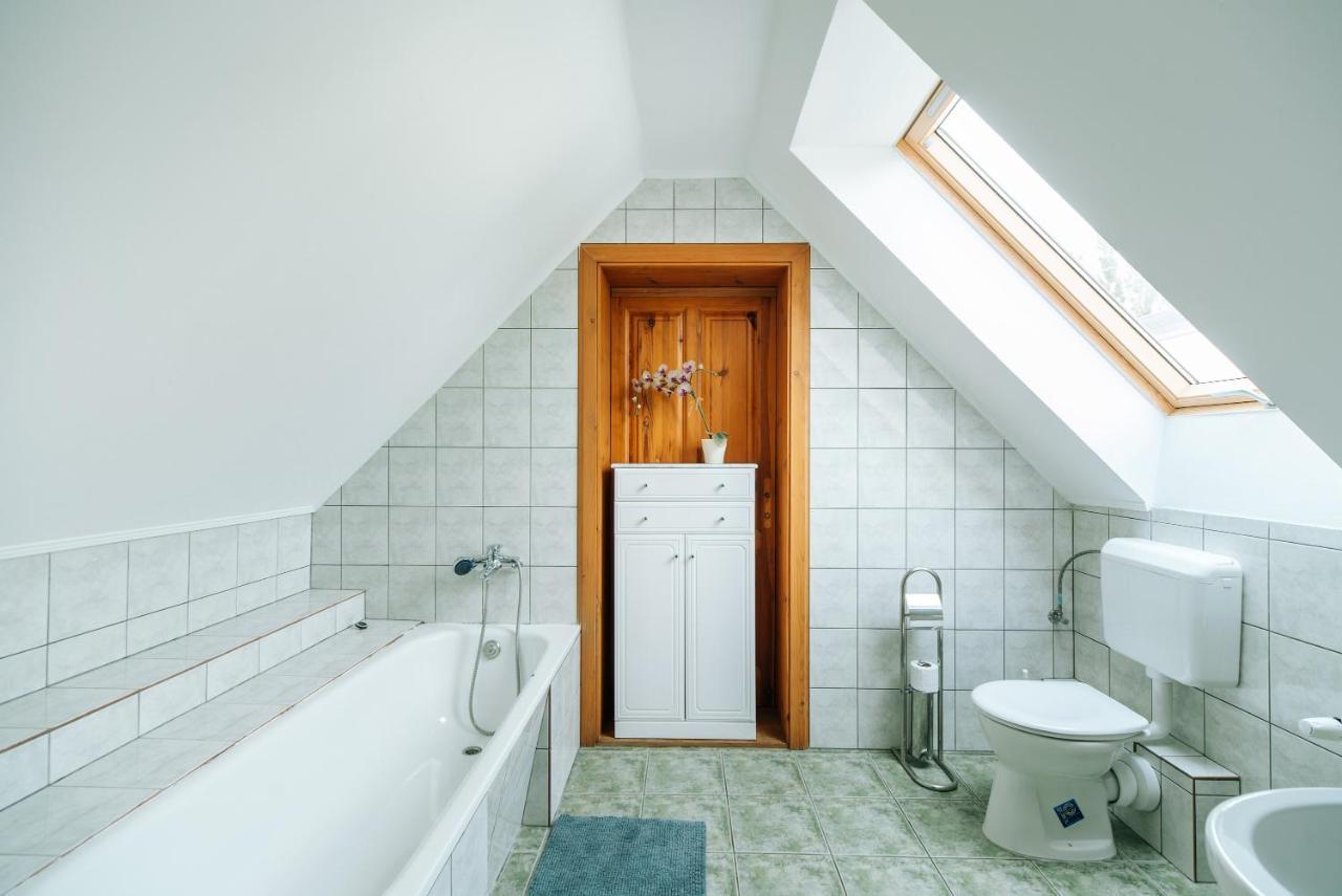 Buzavirag Apartman 케츨리 외부 사진